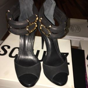 Schultz pumps size 6 1/2
