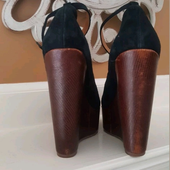Jeffrey Campbell Pizan wedge - Picture 3 of 4