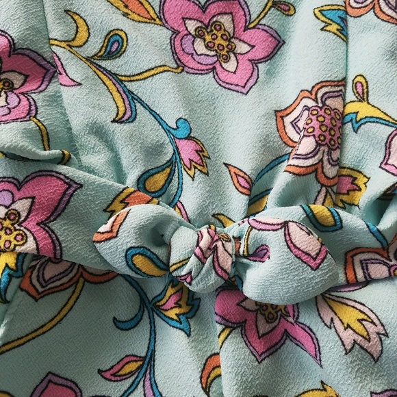 Osh Kosh 12M Romper - Picture 2 of 7