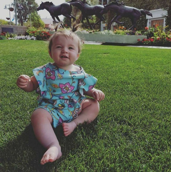 Osh Kosh 12M Romper - Picture 7 of 7