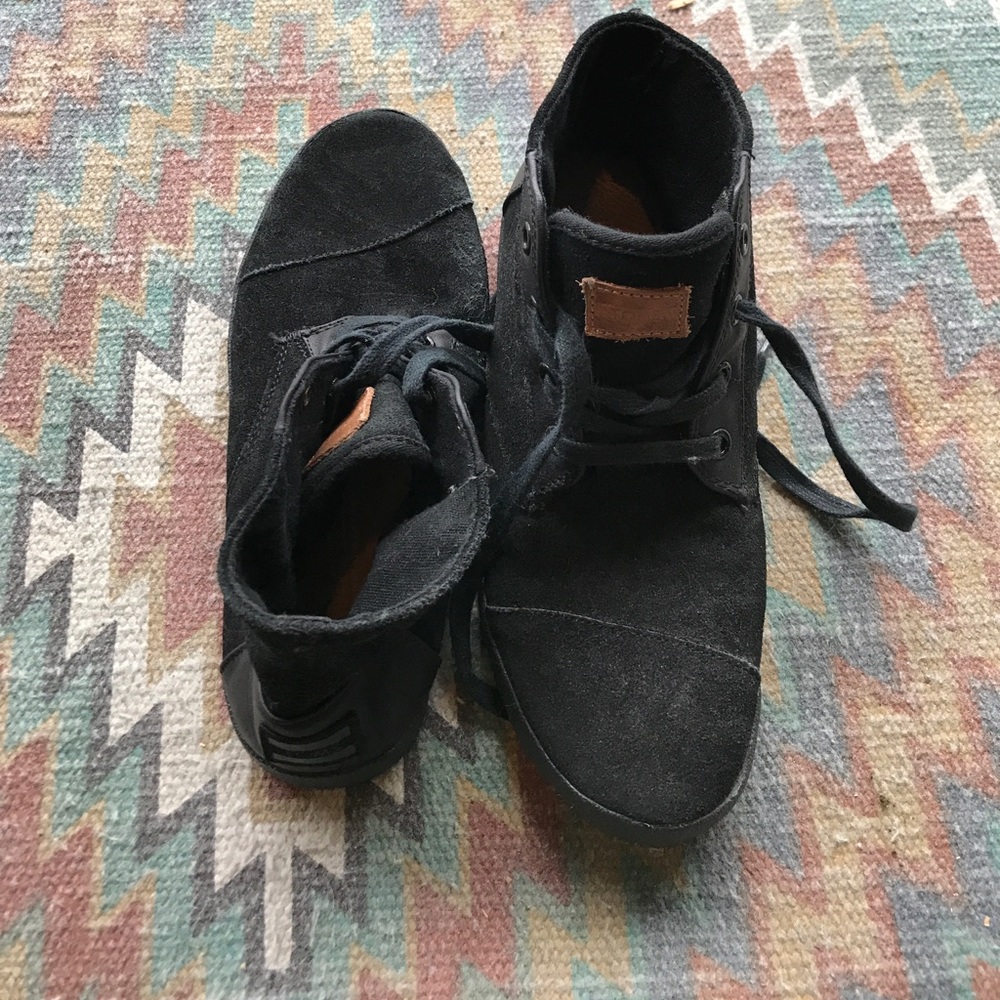 NWOT Toms