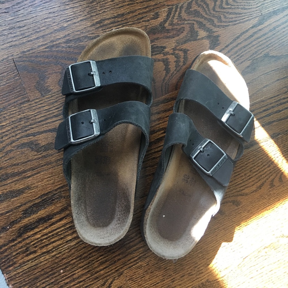 Gently used Birks, size 8.