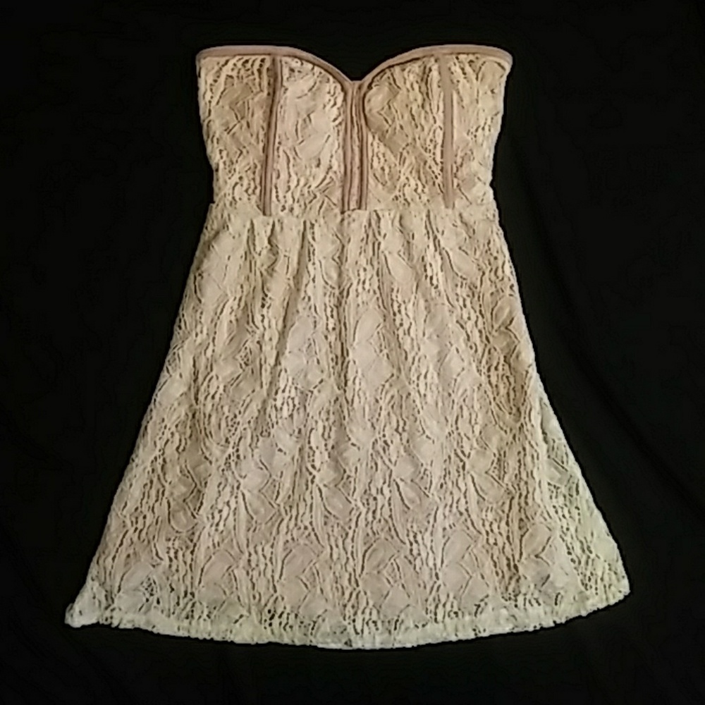 Off White Lace Strapless Dress