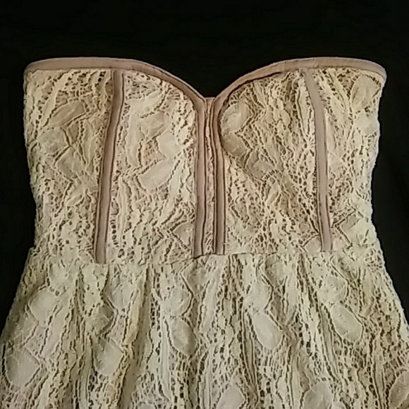Off White Lace Strapless Dress - Picture 2 of 5