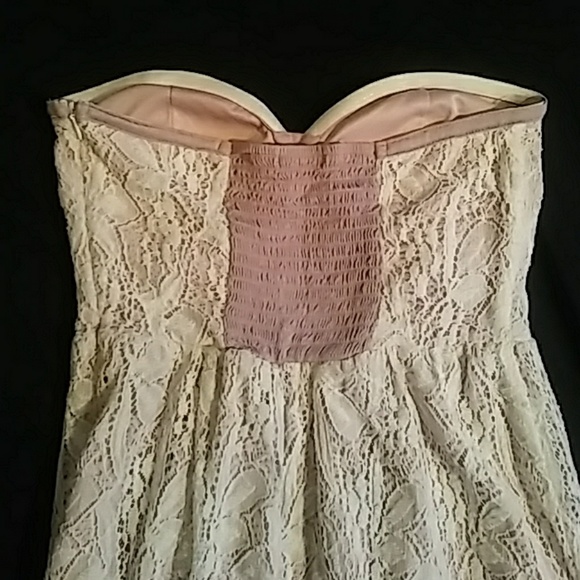 Off White Lace Strapless Dress - Picture 3 of 5