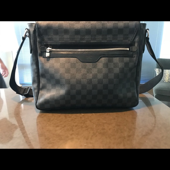 Louis Vuitton Damier Graphite Bag - Picture 2 of 4