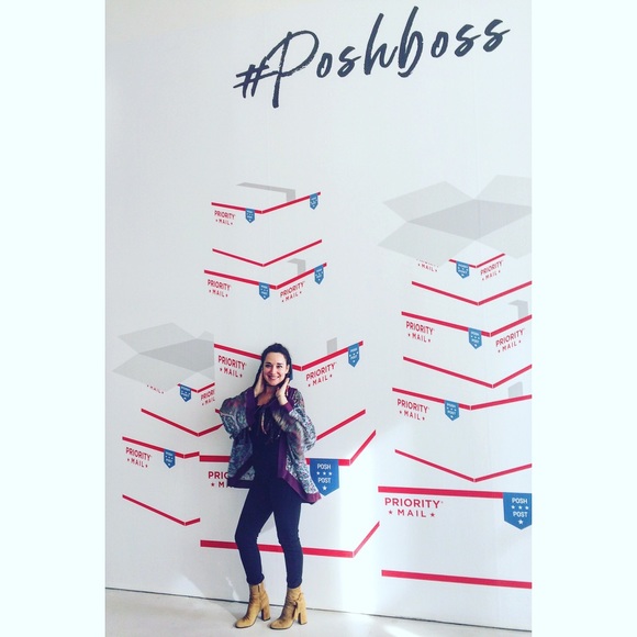 Welcome to My Closet! - Picture 3 of 8