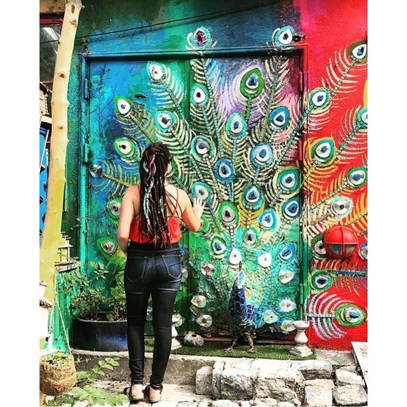 Welcome to My Closet! - Picture 5 of 8