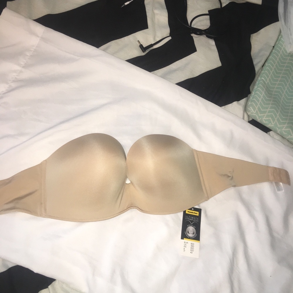 Brand new wonderbra