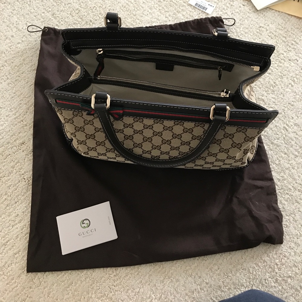 !! Authentic!!Gucci handbag