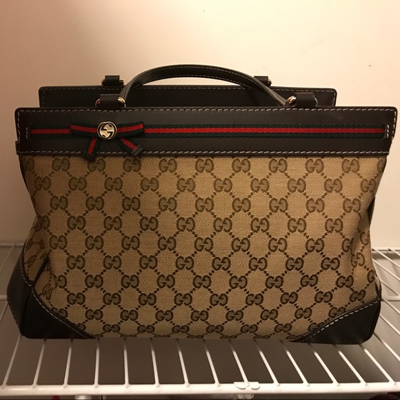!! Authentic!!Gucci handbag - Picture 6 of 8