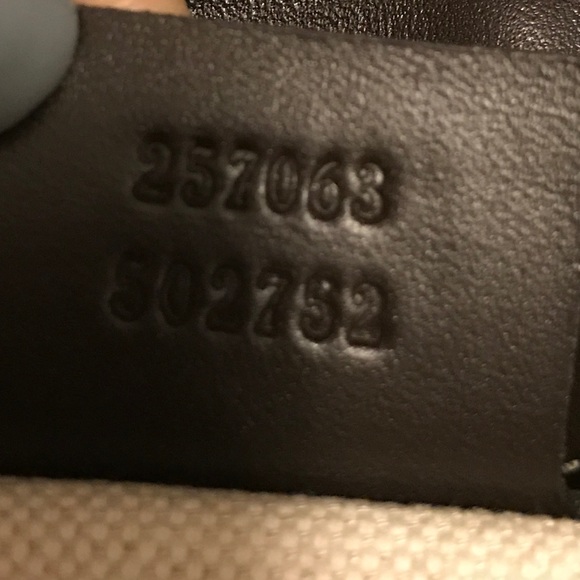 !! Authentic!!Gucci handbag - Picture 3 of 8