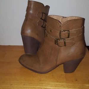 Ankle  height boots