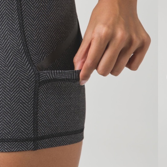 • Lululemon • What The Sport Short Herringbone 2 - Picture 3 of 5