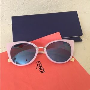 Authentic Fendi Sunglasses🔥sale ends Saturday 🔥