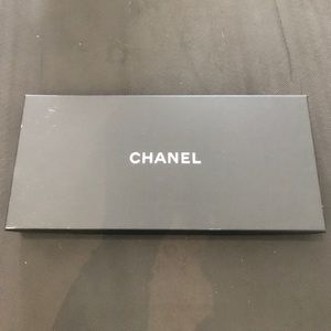 Chanel box