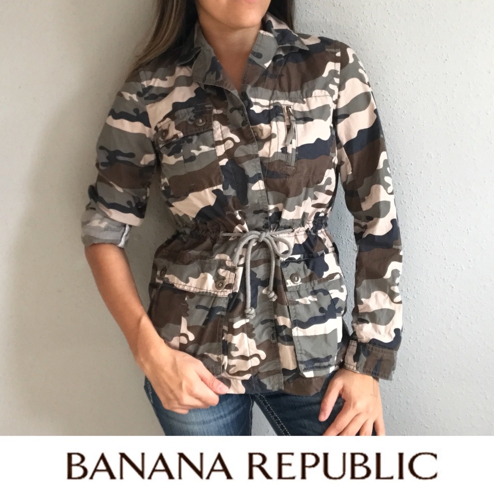 Banana Republic | Camo Jacket ❤️