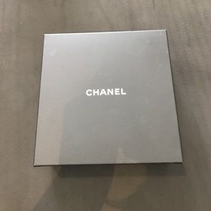 Chanel box