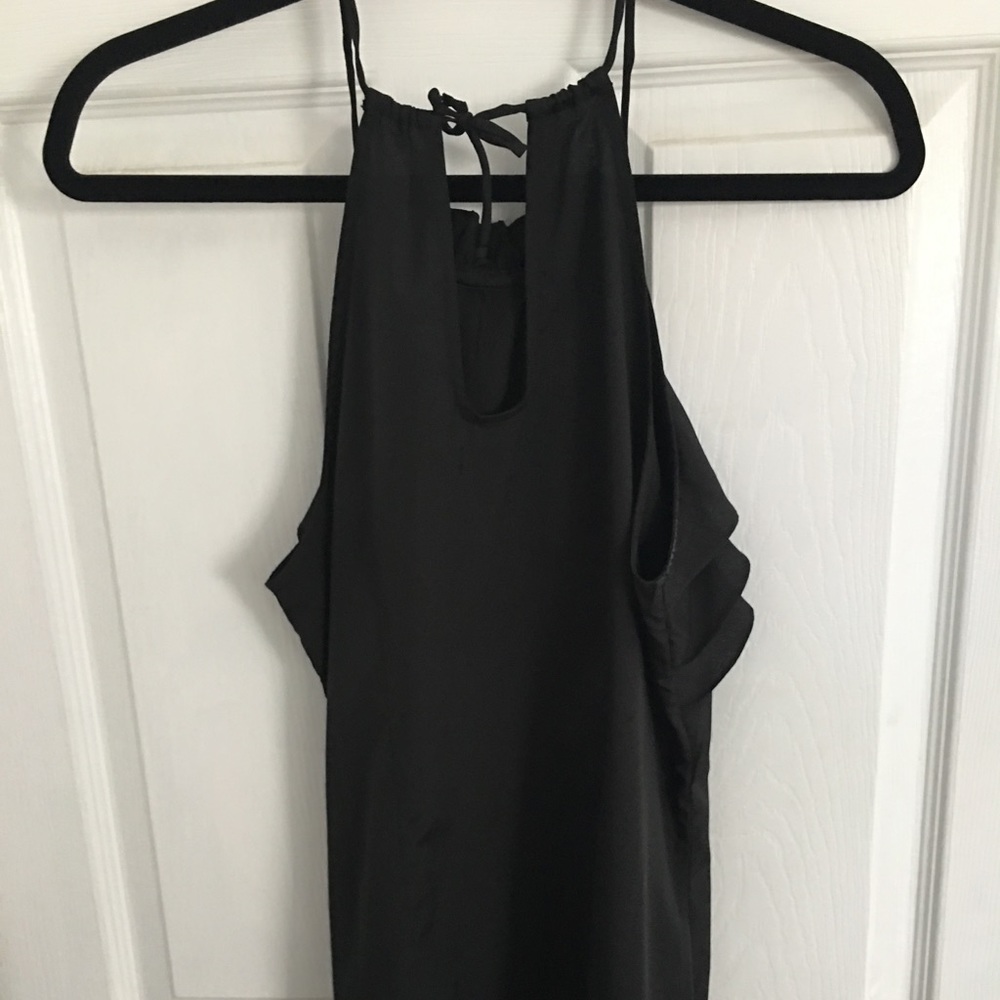 Banana Republic Ruffle Top - Picture 2 of 3