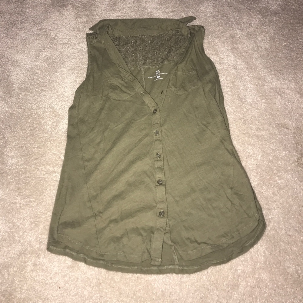 Army green express button up tank.
