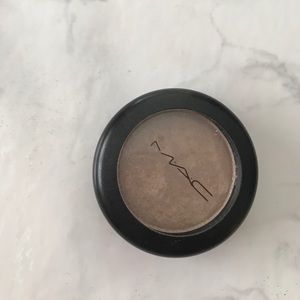 Mac Pressed Pigment