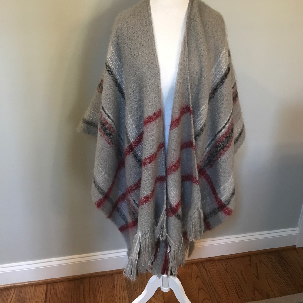 Karlie blanket throw. O/S