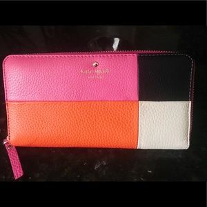*10% off!!*Kate Spade NY Cobble Hill zip wallet