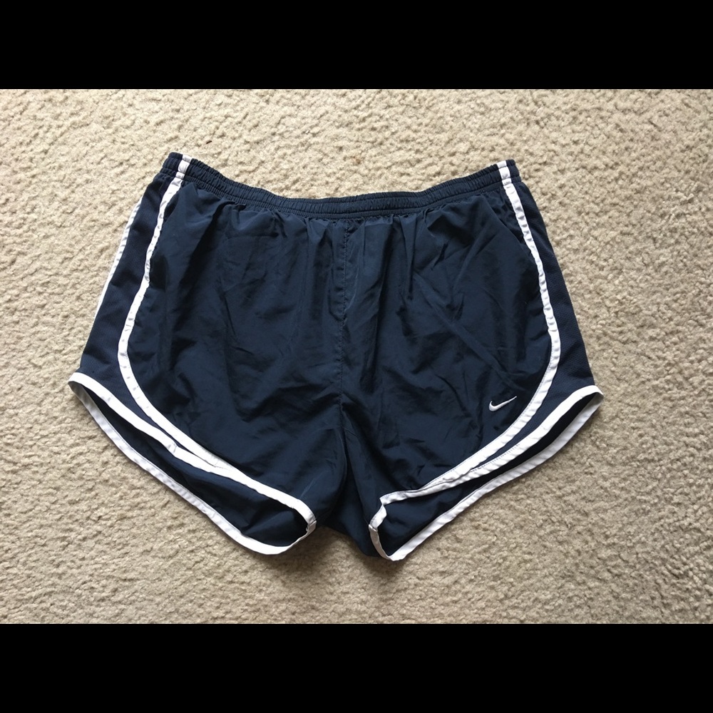 Women's Nike tempo shorts