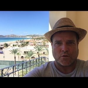 Meet your Posher, Joe