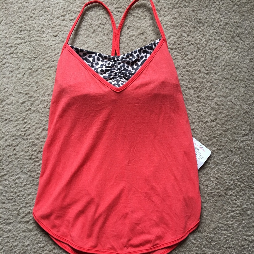 Brand new Women's lululemon top