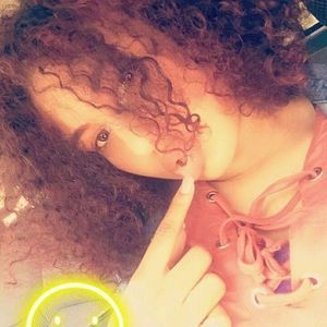 Meet your Posher, Aja