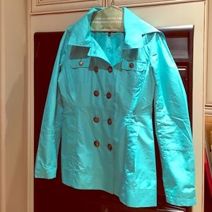 NWOT HURLEY rain JACKET. Sooo cute and flattering