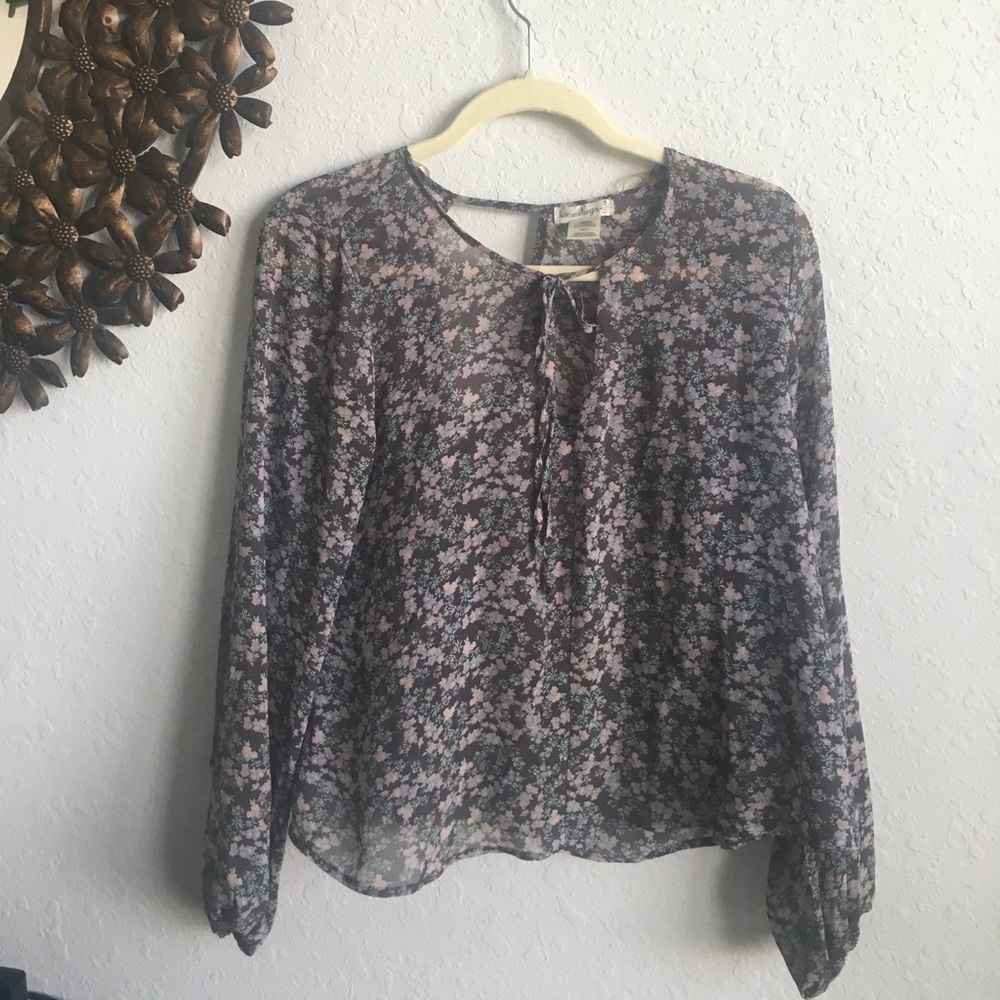 Floral long sleeve blouse