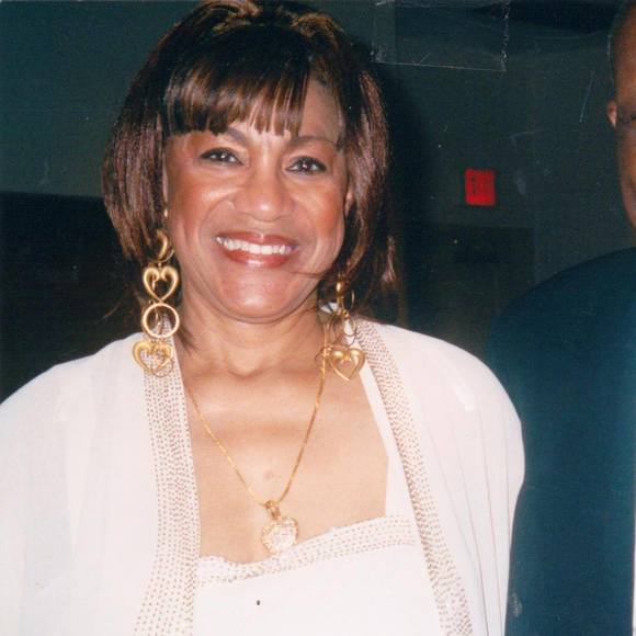 Meet your Posher, Linda - Picture 1 of 1