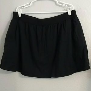 Black Old Navy women's skirt