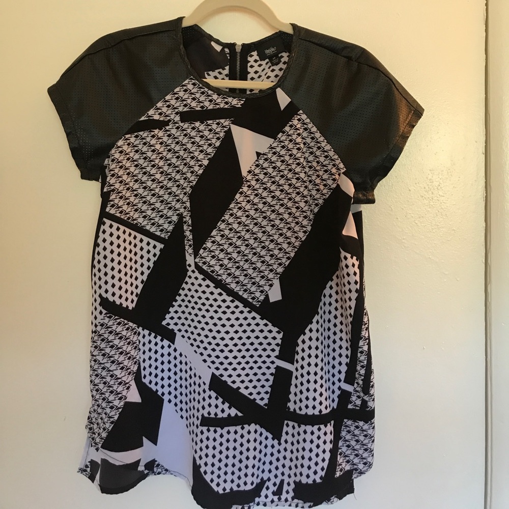 Faux leather sleeve blouse