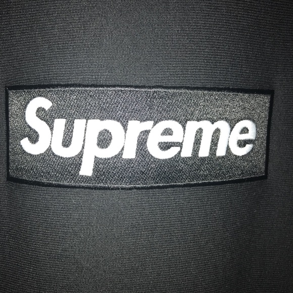 Supreme box logo - Picture 2 of 5