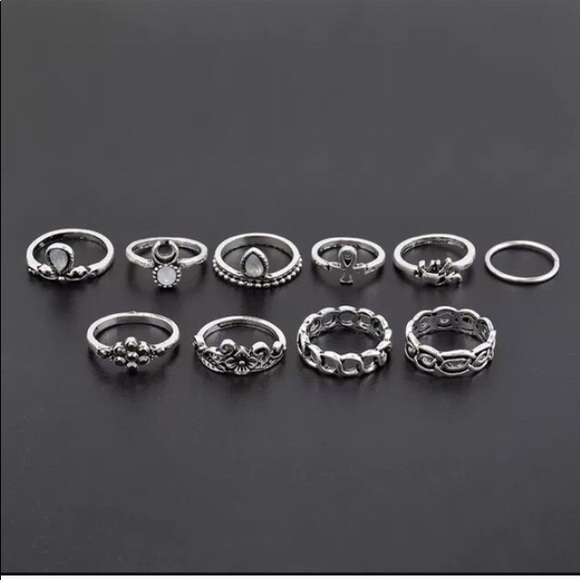 Tibetan Silver Moonstone Boho Goth punk MIDI Rings - Picture 2 of 3