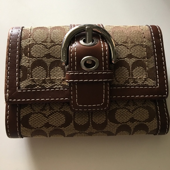 Coach wallet - Picture 1 of 8