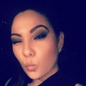 Meet your Posher, Evelyn