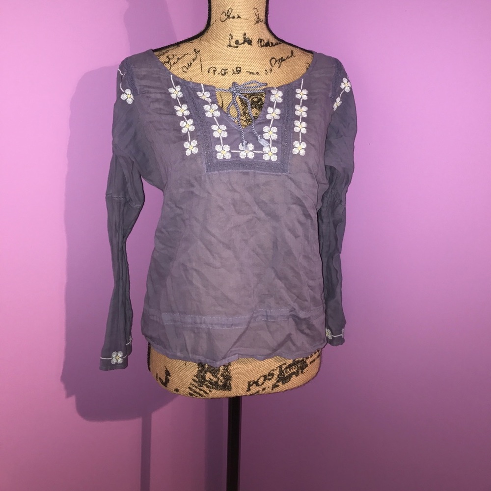 American Eagle embroidered Long sleeve top