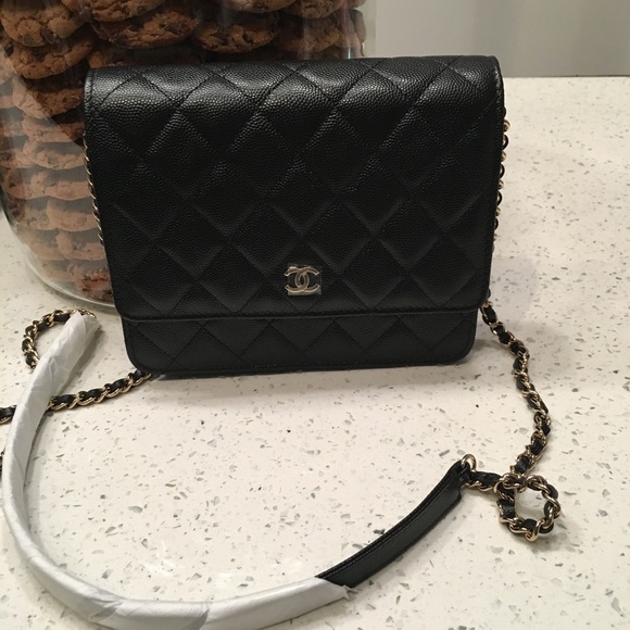 ❌SOLD❌Chanel Square WOC 2017 - Picture 3 of 6