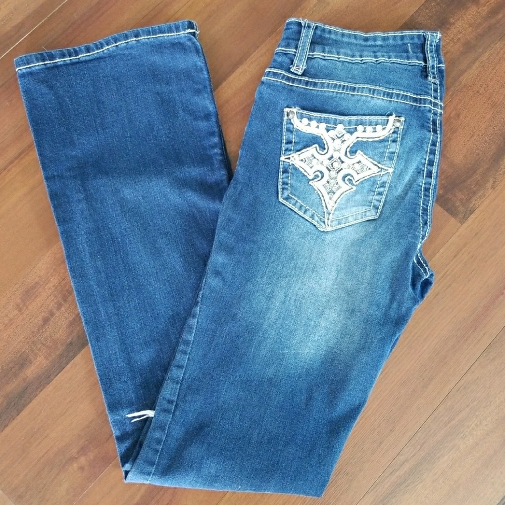 🎉NEW ITEM🎉 DISTRESSED JEANS GUC