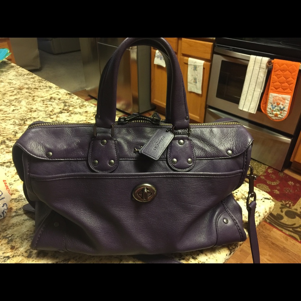 Shoulder Bags