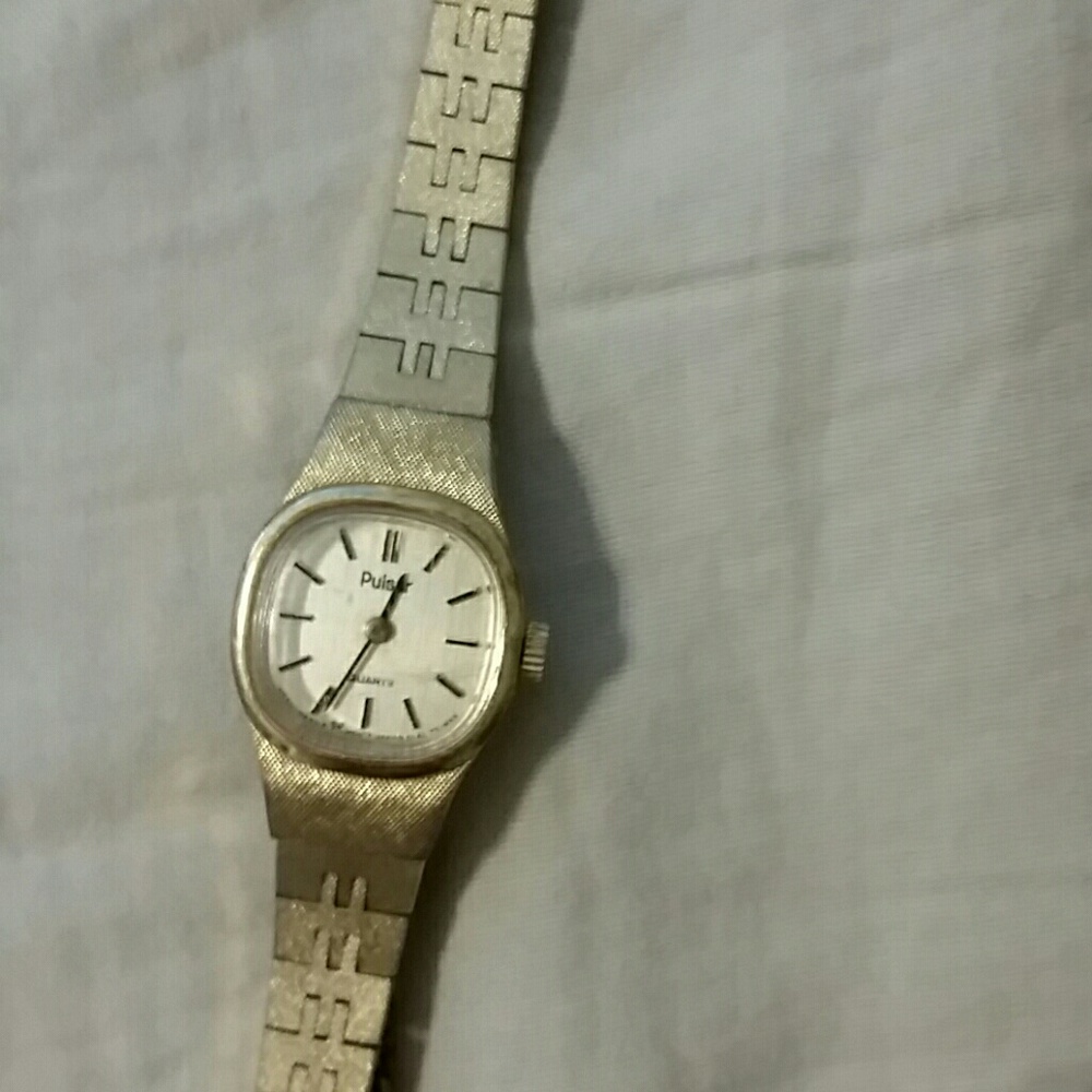 Vintage PULSAR quartz watch