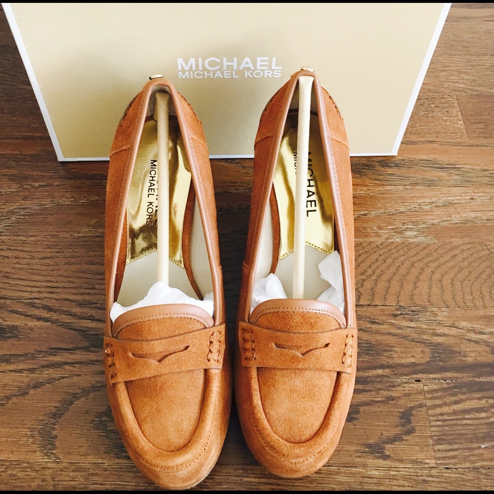 Michael Kors Rory Tan/Walnut Loafer *NEW IN BOX*