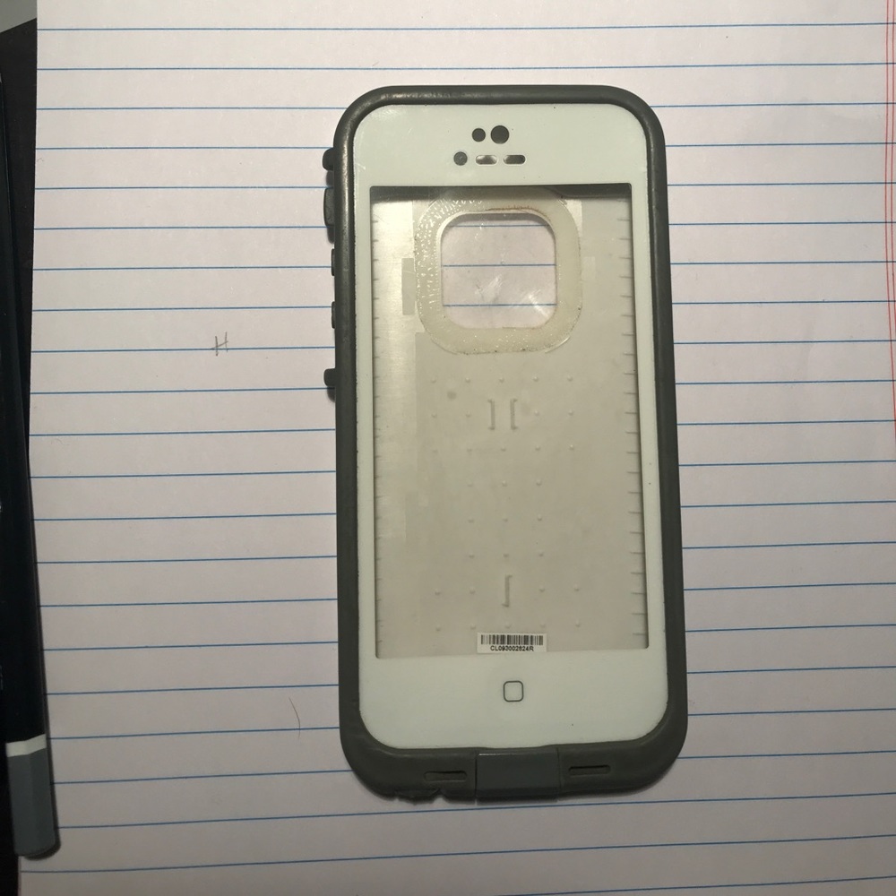 White lifeproof for iPhone 5