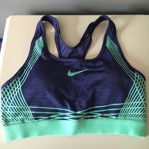 Nike Hyper Classic Padded Sports Bra