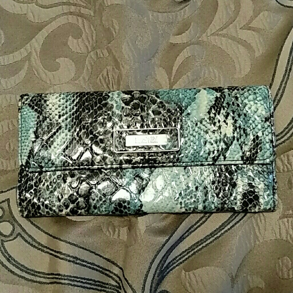 Kenneth Cole Reaction Faux Snakeskin Wallet
