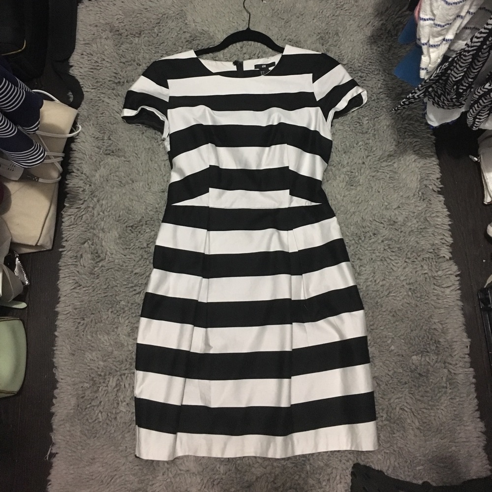 H&M Black and White Dress